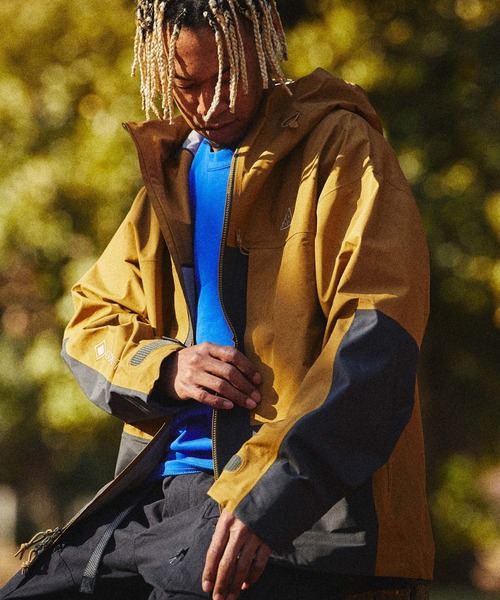 NIKE ACG（ナイキエィシージー）の「NIKE MENS ACG MISERY RDGE