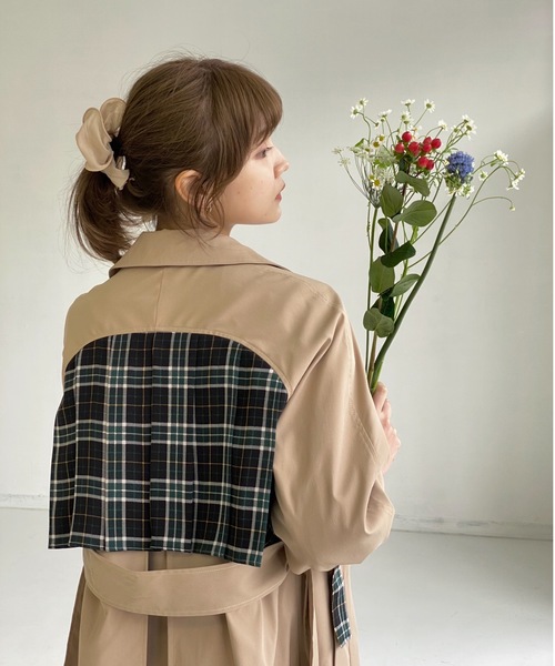 idem（イデム）の「zephyr trench coat/チェックプリーツトレンチコート（トレンチコート・レディース・グリーン/ボルドー・FREE）」の4枚目の写真