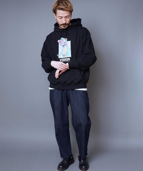 VISION STREET WEAR（ヴィジョンストリートウェア）の「【VISION STREET WEAR/ビジョンストリートウェア】恐竜プリント裏毛パーカー　人気デザインのパーカーアイテム　バックプリント　ドロップショルダー型/ビッグシルエット（パーカー・メンズ・ホワイト/ブラック/ブルー・MEDIUM/LARGE）」の10枚目の写真
