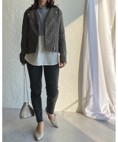 She's Closet(シーズクローゼット)の「フェイクレザーダブルライダースジャケット(ライダースジャケット・レディース・アッシュグレー/ブラック/ベージュ・M/L)」の15枚目の写真