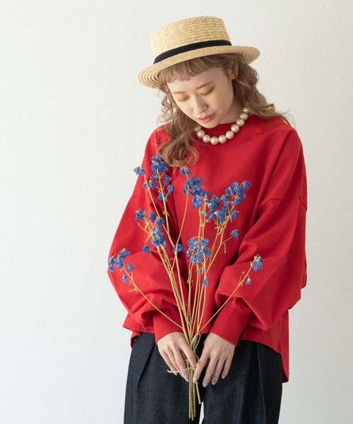 MERLOT（メルロー）の「たっぷり袖ロンT（Tシャツ/カットソー・レディース・ナチュラル/レッド/ブラック/ホワイト×ブラック/モカ・FREE）」の5枚目の写真