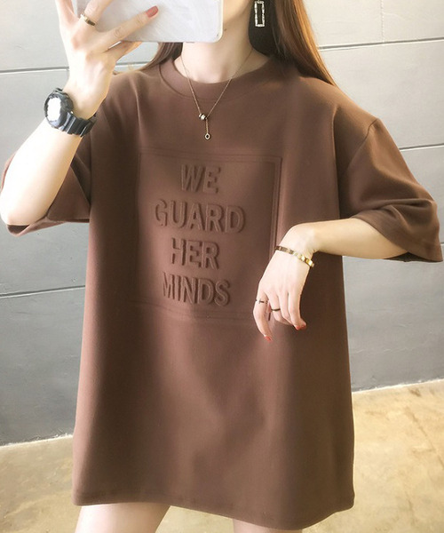 Girly Doll（ガーリードール）の「ドロップショルダー立体ロゴTee（Tシャツ/カットソー・レディース・ホワイト/ブラック/ブラウン/グレー/ブルー/ボルドー・M/L）」の4枚目の写真