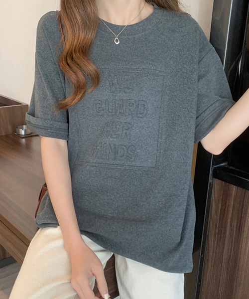 Girly Doll（ガーリードール）の「ドロップショルダー立体ロゴTee（Tシャツ/カットソー・レディース・ホワイト/ブラック/ブラウン/グレー/ブルー/ボルドー・M/L）」の3枚目の写真