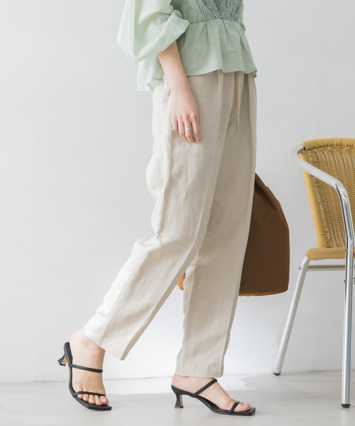 URBAN RESEARCH（アーバンリサーチ）の「UR TECH(UVカット・接触冷感・吸水速乾)+抗菌 機能付 ドロストテーパードパンツ（その他パンツ・レディース・ベージュ/ブラック・34/36/38）」の20枚目の写真