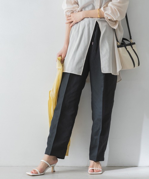 URBAN RESEARCH（アーバンリサーチ）の「UR TECH(UVカット・接触冷感・吸水速乾)+抗菌 機能付 ドロストテーパードパンツ（その他パンツ・レディース・ベージュ/ブラック・34/36/38）」の3枚目の写真