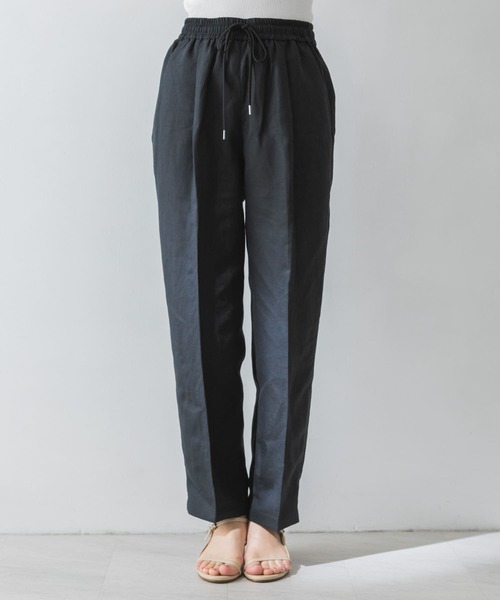 URBAN RESEARCH（アーバンリサーチ）の「UR TECH(UVカット・接触冷感・吸水速乾)+抗菌 機能付 ドロストテーパードパンツ（その他パンツ・レディース・ベージュ/ブラック・34/36/38）」の21枚目の写真