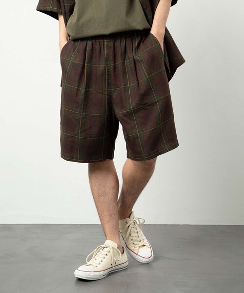 FREAK'S STORE(フリークスストア)の「ワイド ワークショーツ/シェフショーツ/イージーパンツ/タック/チノパン(その他パンツ・メンズ・ブラック/ベージュ/オフホワイト/ベージュ系その他/ブラック系その他/ダークネイビー/ストライプ/ベージュ系その他2/ブラウン系その他/レオパード・SMALL/MEDIUM/LARGE)」の5枚目の写真