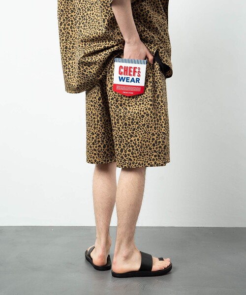 FREAK'S STORE(フリークスストア)の「ワイド ワークショーツ/シェフショーツ/イージーパンツ/タック/チノパン(その他パンツ・メンズ・ブラック/ベージュ/オフホワイト/ベージュ系その他/ブラック系その他/ダークネイビー/ストライプ/ベージュ系その他2/ブラウン系その他/レオパード・SMALL/MEDIUM/LARGE)」の20枚目の写真
