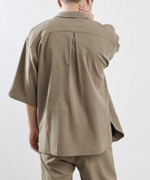 COLONY 2139（コロニートゥーワンスリーナイン）の「テックリネン5分袖比翼シャツ(セットアップ可)（シャツ/ブラウス・メンズ・グリーン/チャコールグレー/ブルー/モカ/ベージュ・LARGE/X-LARGE/MEDIUM）」の22枚目の写真