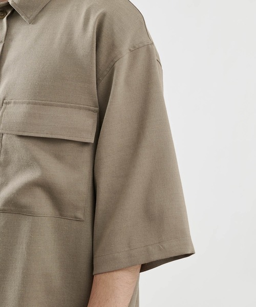 COLONY 2139（コロニートゥーワンスリーナイン）の「テックリネン5分袖比翼シャツ(セットアップ可)（シャツ/ブラウス・メンズ・グリーン/チャコールグレー/ブルー/モカ/ベージュ・LARGE/X-LARGE/MEDIUM）」の13枚目の写真