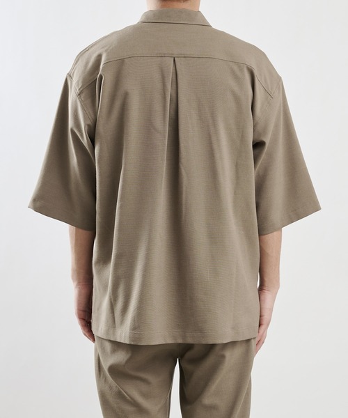 COLONY 2139（コロニートゥーワンスリーナイン）の「テックリネン5分袖比翼シャツ(セットアップ可)（シャツ/ブラウス・メンズ・グリーン/チャコールグレー/ブルー/モカ/ベージュ・LARGE/X-LARGE/MEDIUM）」の8枚目の写真
