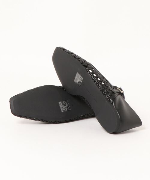 CHARLES & KEITH（チャールズ & キース）の「ウェーブディティール バレリーナ / Weave Detail Ballerinas（バレエシューズ・レディース・ホワイト/ブラック/ブラウン・22.5cm/23cm/23.5cm/24.5cm/25cm/25.5cm）」の5枚目の写真