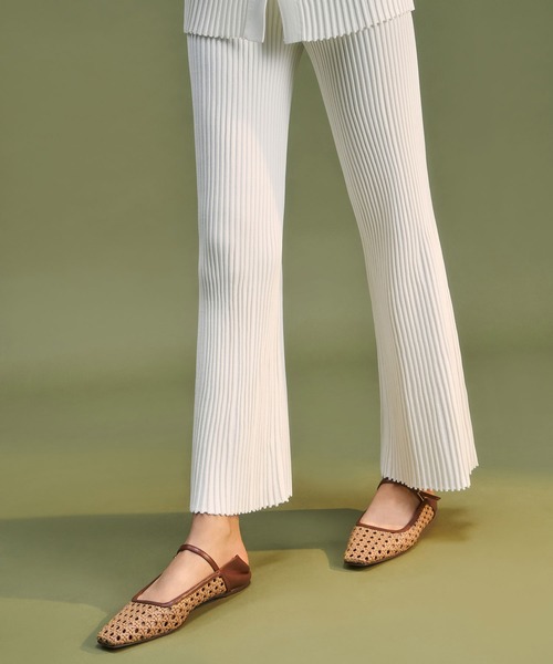 CHARLES & KEITH（チャールズ & キース）の「ウェーブディティール バレリーナ / Weave Detail Ballerinas（バレエシューズ・レディース・ホワイト/ブラック/ブラウン・22.5cm/23cm/23.5cm/24.5cm/25cm/25.5cm）」の19枚目の写真