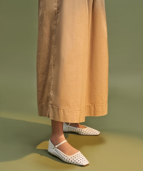 CHARLES & KEITH（チャールズ & キース）の「ウェーブディティール バレリーナ / Weave Detail Ballerinas（バレエシューズ・レディース・ホワイト/ブラック/ブラウン・22.5cm/23cm/23.5cm/24.5cm/25cm/25.5cm）」の6枚目の写真