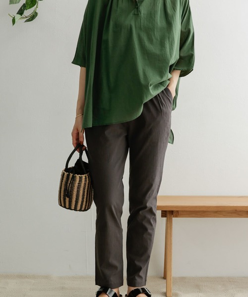 URBAN RESEARCH DOORS（アーバンリサーチドアーズ）の「ストレッチイージーパンツ（その他パンツ・レディース・ライトグレー/チャコールグレー・38/36）」の6枚目の写真