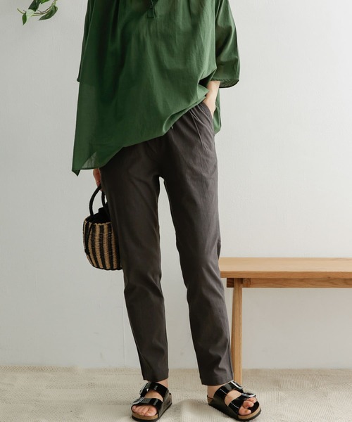 URBAN RESEARCH DOORS（アーバンリサーチドアーズ）の「ストレッチイージーパンツ（その他パンツ・レディース・ライトグレー/チャコールグレー・38/36）」の7枚目の写真