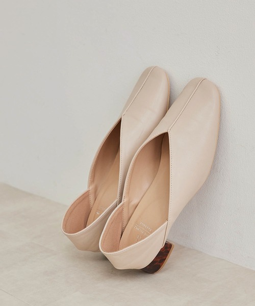 ROPE' PICNIC(ロペピクニック)の「センターシーム甲深バブーシュ(その他シューズ・レディース・ブラック/キナリ/ブラウン/グリーン系その他・23.0cm/23.5cm/24.0cm/24.5cm/25.0cm)」の2枚目の写真