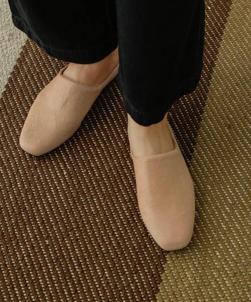 URBAN RESEARCH DOORS（アーバンリサーチドアーズ）の「ハラコスリッパ（サンダル・レディース・ライトベージュ・36/37/38）」の2枚目の写真