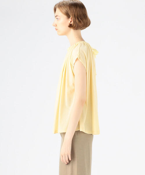 TOMORROWLAND (トゥモローランド)の「ドライガーゼジャージー ネックギャザープルオーバー(Tシャツ/カットソー・レディース・ホワイト/ライトブルー/イエロー・S)」の10枚目の写真