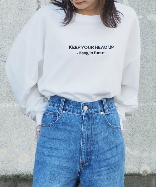 tiptop(ティップトップ)の「綿100%フロントロゴBIGロンT(Tシャツ/カットソー・レディース・オフホワイト/ホワイト系その他/ブラック系その他/スミクロ/ホワイト系その他2/ホワイト系その他3/ホワイト系その他4/ホワイト系その他5/ブラック系その他2・FREE)」の2枚目の写真