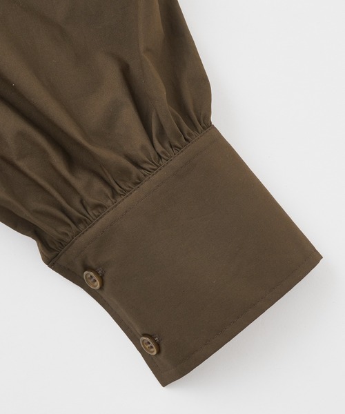 WHO'S WHO gallery(フーズフーギャラリー)の「ミニボリュームロングスリーブブラウス(シャツ/ブラウス・レディース・オフホワイト/ブラック/ブラウン・FREE)」の13枚目の写真