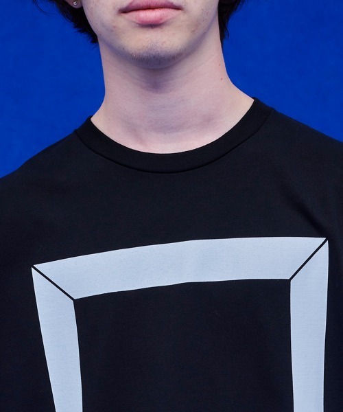 UNITED TOKYO（ユナイテッドトウキョウ）の「フレームプリントロングTシャツ（Tシャツ/カットソー・メンズ・ブラック/グレー・1/2）」の16枚目の写真