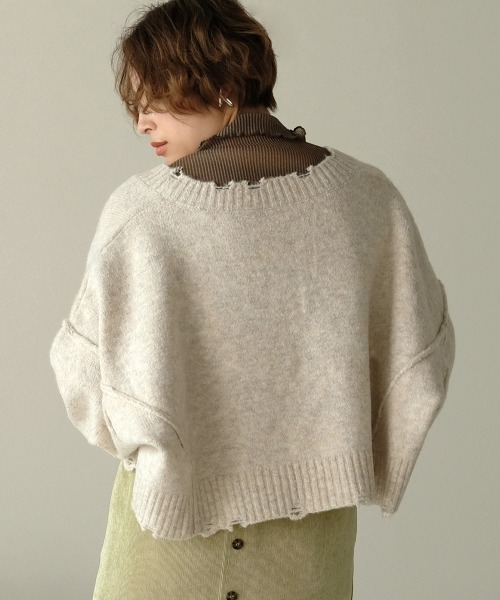 Bab(バブ)の「【WEB限定】深Vショートもちもちニットプルオーバー(ニット/セーター・レディース・チャコールグレー/ベージュ/アイボリー・FREE)」の20枚目の写真