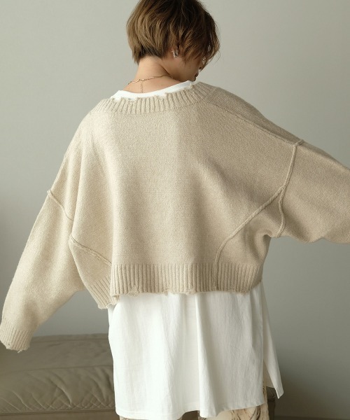 Bab(バブ)の「【WEB限定】深Vショートもちもちニットプルオーバー(ニット/セーター・レディース・チャコールグレー/ベージュ/アイボリー・FREE)」の13枚目の写真