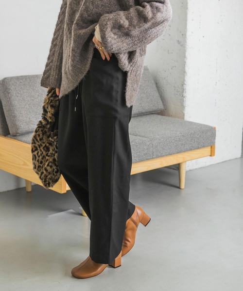 URBAN RESEARCH（アーバンリサーチ）の「UR TECH ドロストセミワイドパンツ（その他パンツ・レディース・ベージュ/カーキ/ブラック・38/36/34）」の5枚目の写真