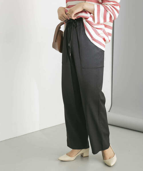 URBAN RESEARCH（アーバンリサーチ）の「UR TECH ドロストセミワイドパンツ（その他パンツ・レディース・ベージュ/カーキ/ブラック・38/36/34）」の12枚目の写真