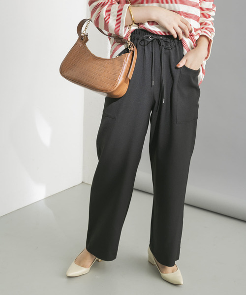 URBAN RESEARCH（アーバンリサーチ）の「UR TECH ドロストセミワイドパンツ（その他パンツ・レディース・ベージュ/カーキ/ブラック・38/36/34）」の16枚目の写真