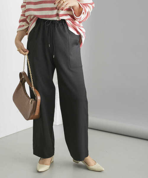 URBAN RESEARCH（アーバンリサーチ）の「UR TECH ドロストセミワイドパンツ（その他パンツ・レディース・ベージュ/カーキ/ブラック・38/36/34）」の17枚目の写真