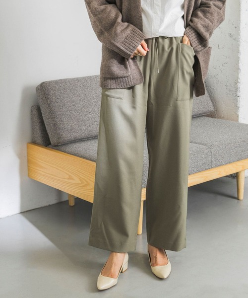 URBAN RESEARCH（アーバンリサーチ）の「UR TECH ドロストセミワイドパンツ（その他パンツ・レディース・ベージュ/カーキ/ブラック・38/36/34）」の20枚目の写真