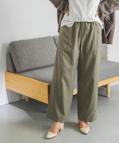 URBAN RESEARCH（アーバンリサーチ）の「UR TECH ドロストセミワイドパンツ（その他パンツ・レディース・ベージュ/カーキ/ブラック・38/36/34）」の22枚目の写真