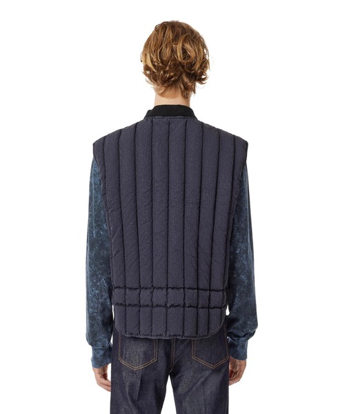 DIESEL(ディーゼル)の「メンズ ジャケット ベスト ダウン ジップアップ(ダウンベスト・メンズ・ブラック・LARGE/MEDIUM)」の2枚目の写真