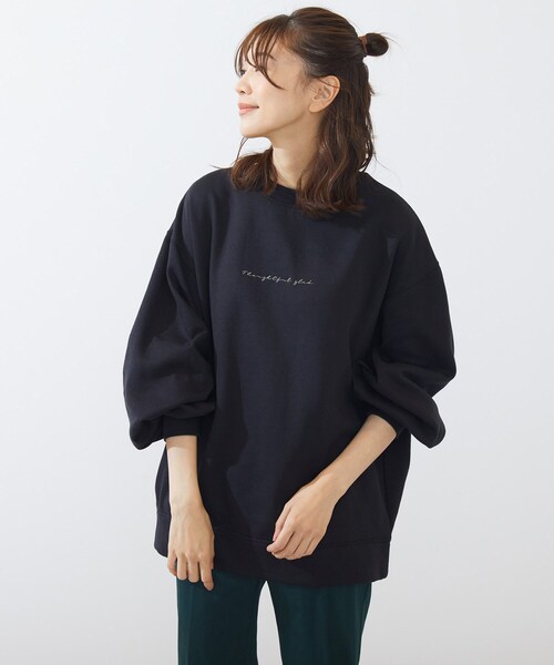 SHOO・LA・RUE（シューラルー）の「◆裏起毛ロゴプルオーバー（スウェット・レディース・チャコールグレー/ナチュラル/ブルー/ブラック系/ブラウン系その他2/ピンク系1・00）」の2枚目の写真