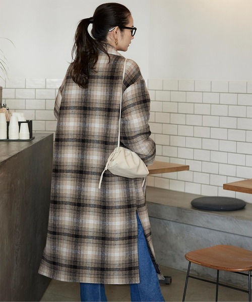 titivate（ティティベイト）の「ﾁｪｯｸﾀﾞﾌﾞﾙｵｰﾊﾞｰｺｰﾄ（チェスターコート・レディース・ベージュ/ブラウン/グレー/アイボリー・FREE）」の19枚目の写真