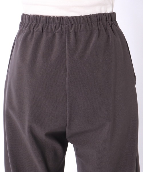 ONEME（ワンム）の「【 ONEME 】 ピンタックニットパンツ（その他パンツ・レディース・チャコールグレー/グレイッシュベージュ・FREE）」の11枚目の写真