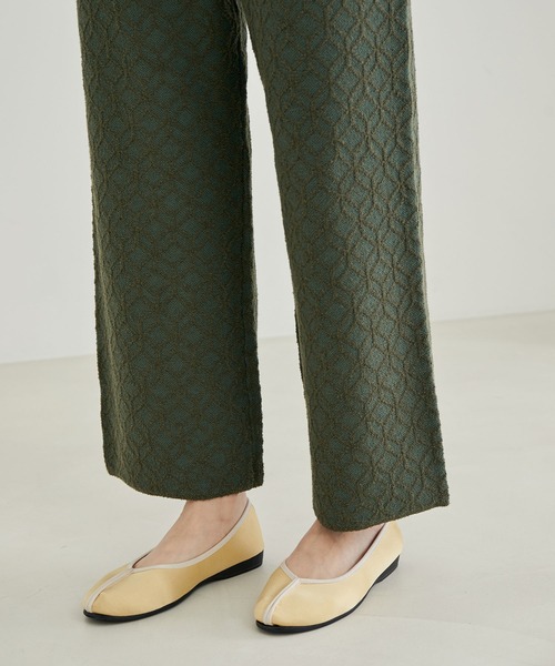 SALON adam et rope'（サロン アダム エ ロペ）の「ニットジャカードパンツ（その他パンツ・レディース・ベージュ/カーキ・FREE）」の3枚目の写真