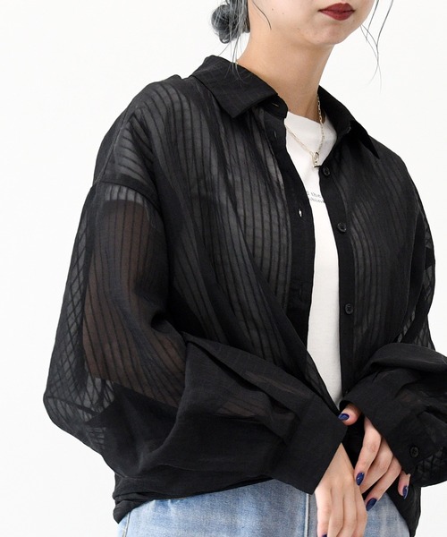 sango（sango）の「シアーストライプビッグシャツ（シャツ/ブラウス・レディース・ブラック/ピンク/アイボリー/ライム・FREE）」の9枚目の写真