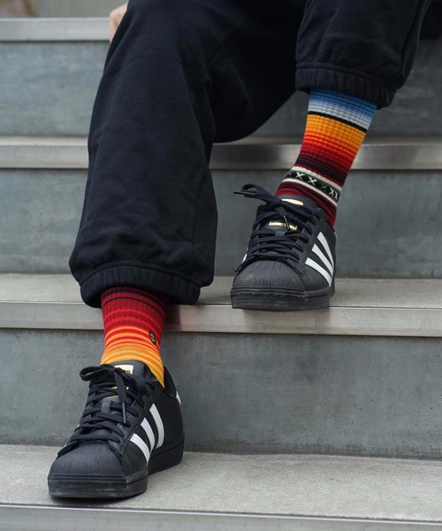 STANCE（スタンス）の「【STANCE/スタンス】CURREN ST CREW  メンズプリントソックス アシンメトリー（ソックス/靴下・メンズ・レッド・LARGE/SMALL）」の2枚目の写真