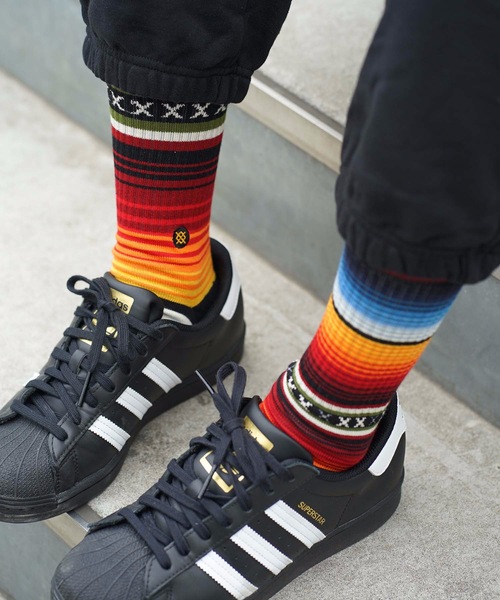 STANCE（スタンス）の「【STANCE/スタンス】CURREN ST CREW  メンズプリントソックス アシンメトリー（ソックス/靴下・メンズ・レッド・LARGE/SMALL）」の5枚目の写真
