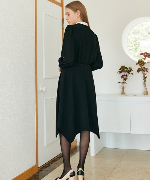 DEBB（デップ）の「【DEBB 】クラシックハンカチーフワンピース / Classic Handkerchief Dress（ワンピース・レディース・ブラック・SMALL/MEDIUM）」の4枚目の写真