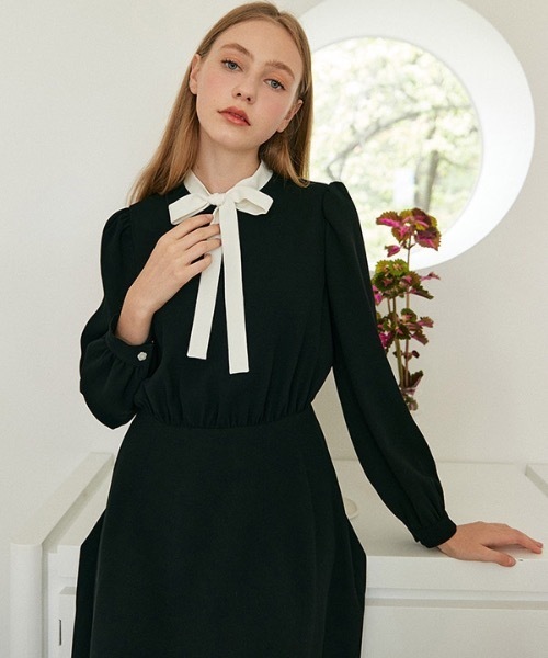 DEBB（デップ）の「【DEBB 】クラシックハンカチーフワンピース / Classic Handkerchief Dress（ワンピース・レディース・ブラック・SMALL/MEDIUM）」の5枚目の写真