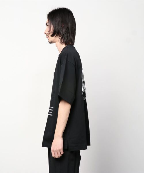 A4A（エーフォーエー）の「A4A/エーフォーエー/STUDIUM SS Tee/半袖Tシャツ（Tシャツ/カットソー・メンズ・ホワイト/ブラック・LARGE/MEDIUM）」の4枚目の写真