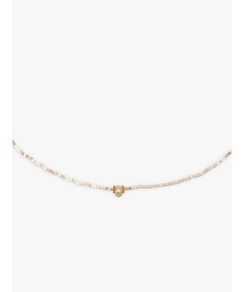 agnes b.(アニエスベー)の「AF78 COLLIER ビーズネックレス(ネックレス・レディース・ホワイト・FREE)」の3枚目の写真