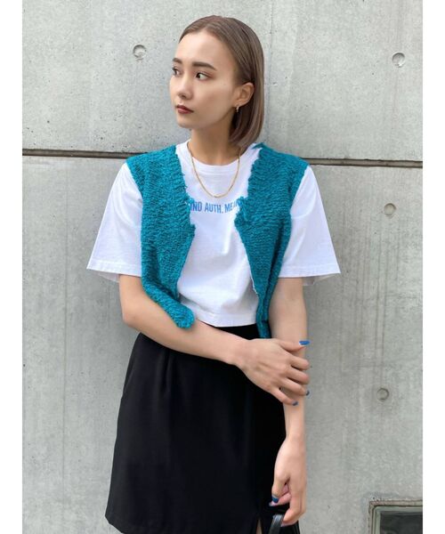 EMODA(エモダ)の「コンパクトロゴショートTシャツ(Tシャツ/カットソー・レディース・ホワイト/ブラック/イエロー/ブルー・FREE)」の6枚目の写真