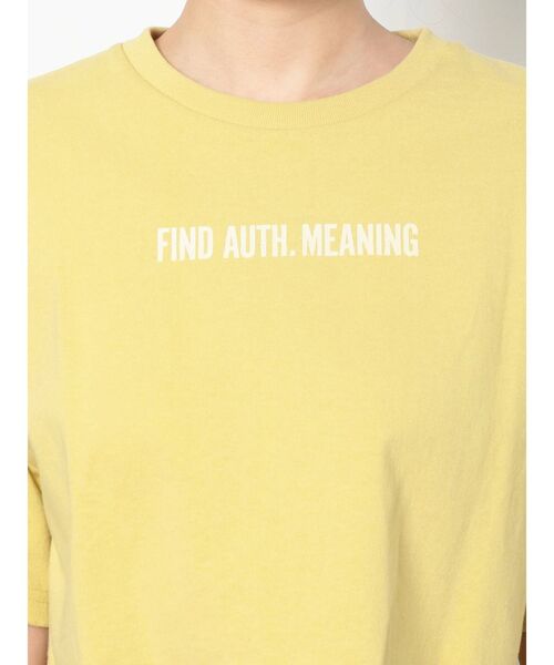 EMODA(エモダ)の「コンパクトロゴショートTシャツ(Tシャツ/カットソー・レディース・ホワイト/ブラック/イエロー/ブルー・FREE)」の14枚目の写真