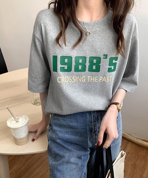 Chaco closet(チャコ クローゼット)の「カラーナンバリングロゴプリント半袖Tシャツ(Tシャツ/カットソー・レディース・グレー/チャコール/ホワイト・FREE)」の18枚目の写真
