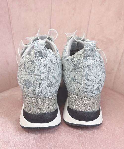 Swankiss（スワンキス）の「EV lacy frill shoes（スニーカー・レディース・ブラック/サックスブルー/ピンク・MEDIUM/LARGE）」の12枚目の写真
